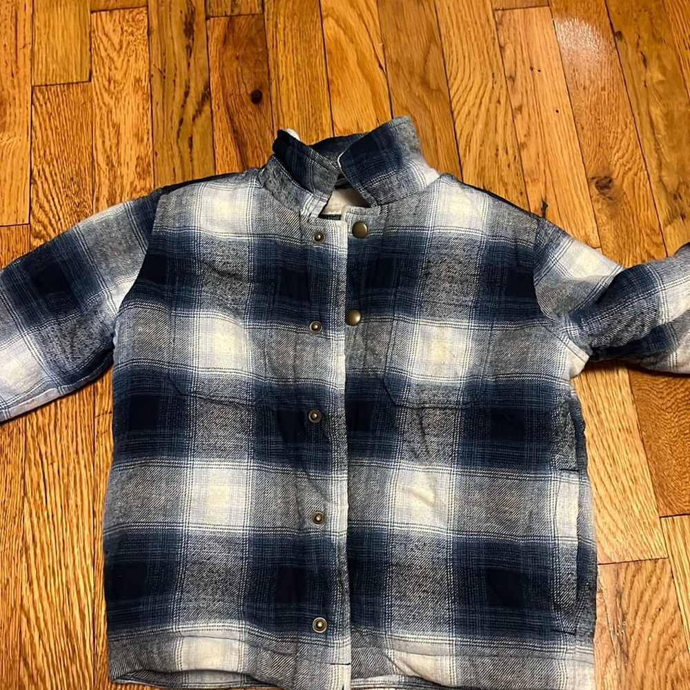 Old navy size 5 boys shacket color blue and white